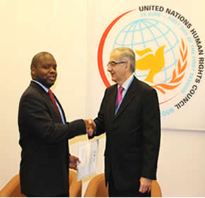 SIDS fellow Ricardo Kellman of Barbados with HRC Vice President Alberto Pedro D’Alotto of Argentina   © OHCHR photo  