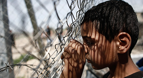 story052-GreeceMigrantChildren